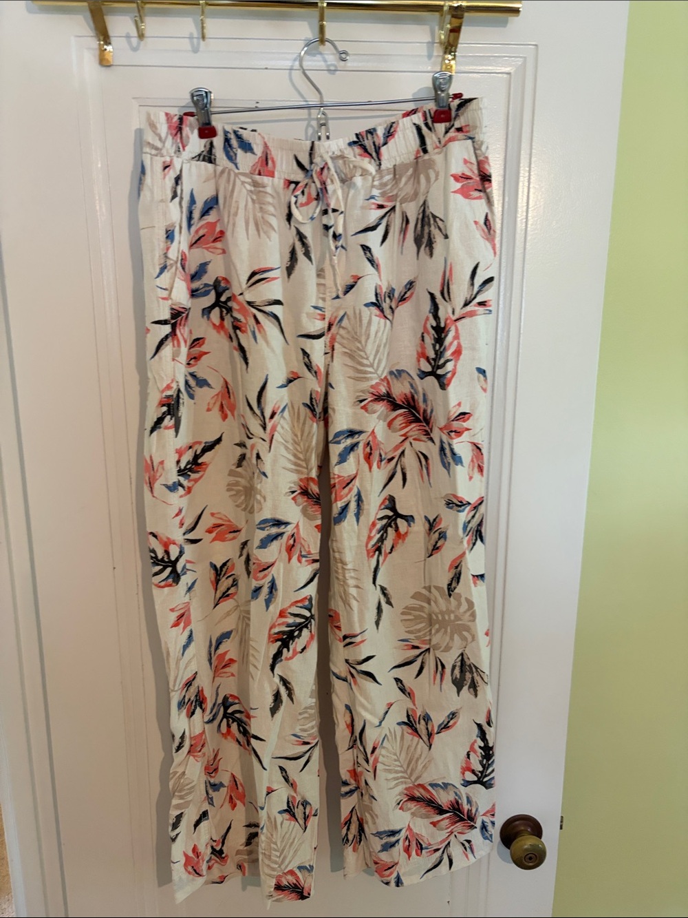 Briggs New York Cream Wide-Leg Tropical Print Pants Linen-Rayon